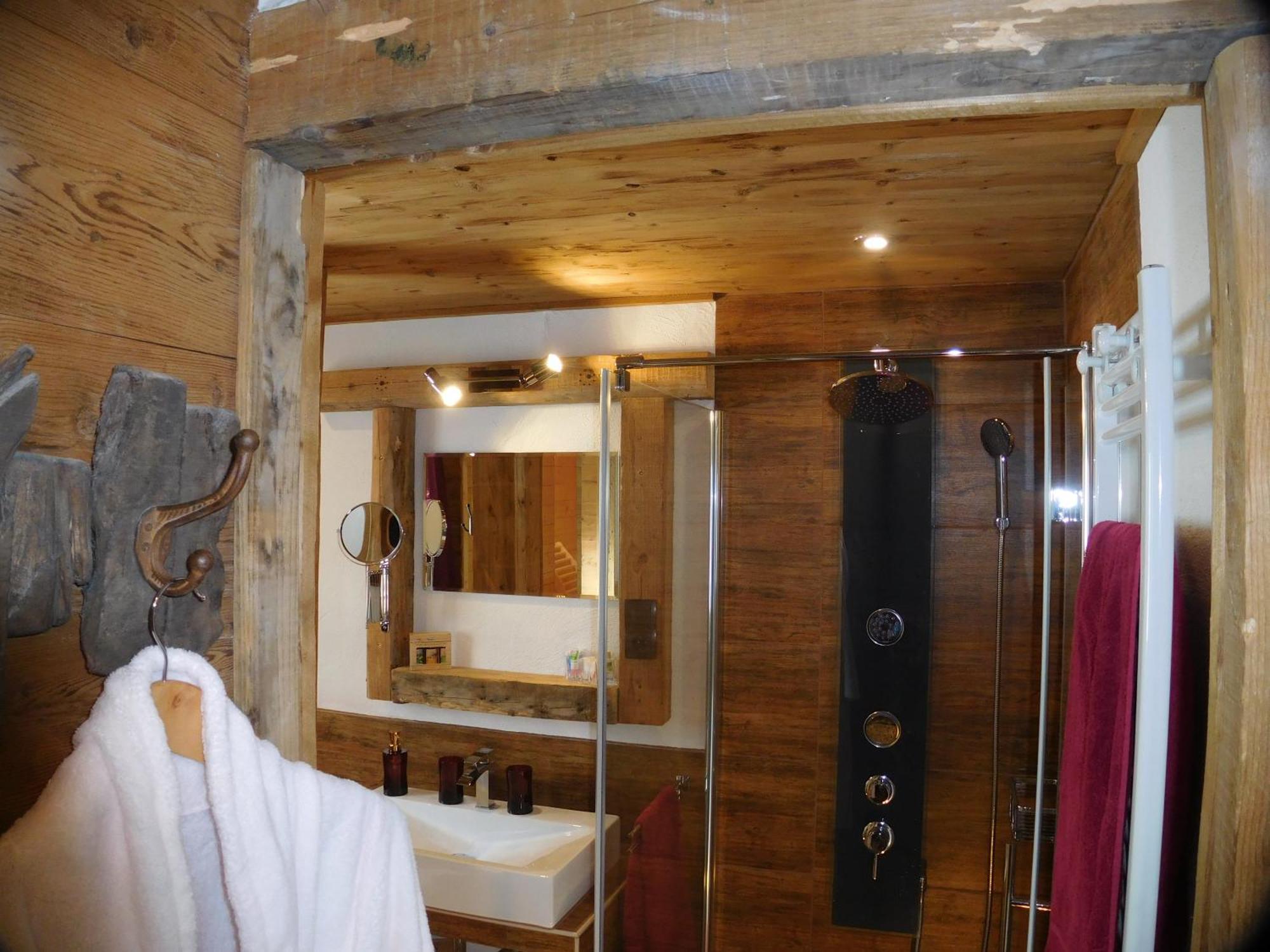 Wellnessoase Mit Sauna Und Whirlpool Inzell Luaran gambar